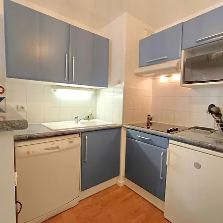 T2 Pour 4 Pers, Balcon, Parking – - Fr-1-457-379 *