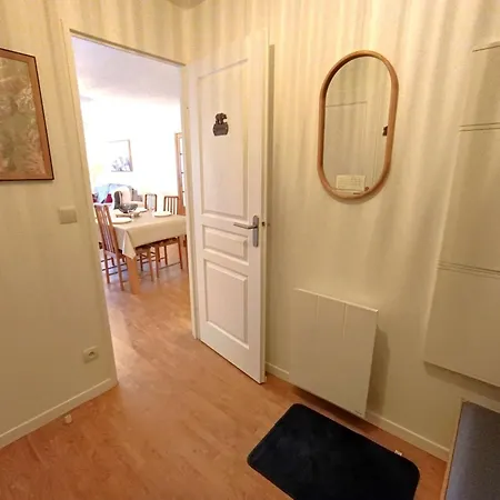 T2 Pour 4 Pers, Balcon, Parking - - Fr-1-457-379 Apartment *